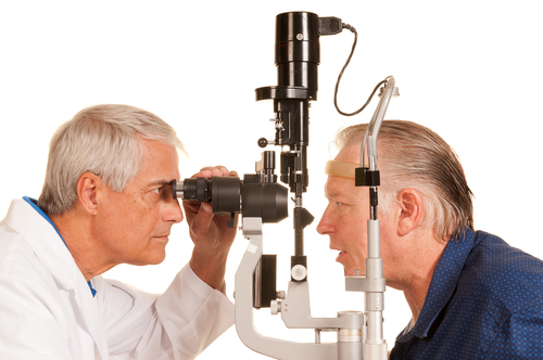 Qualities Of The Best Cataract Surgeons In Boston New England Eye Center